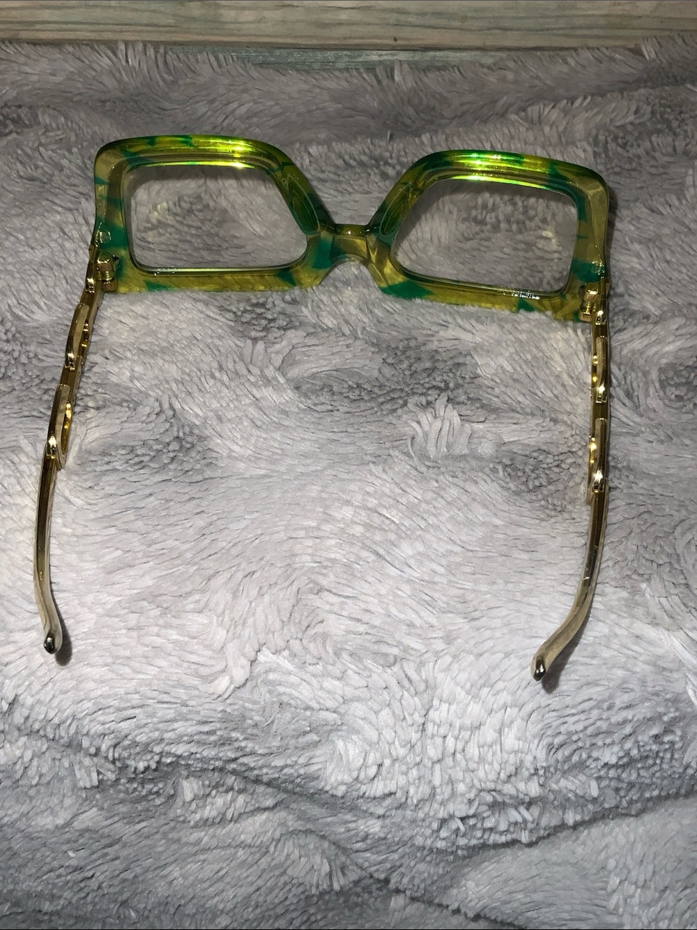 Square Frame Fashion Glasses - Picture 3 of 7